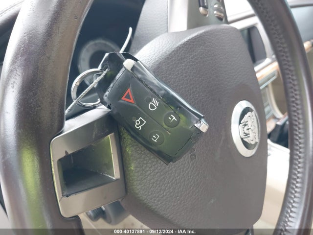 2009 JAGUAR XF SAJWA05B99HR28648 Photo 10