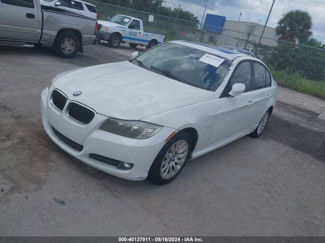 40137911 :رقم المزاد ، WBAPH77519NM31252 vin ، 2009 Bmw 328i مزاد بيع