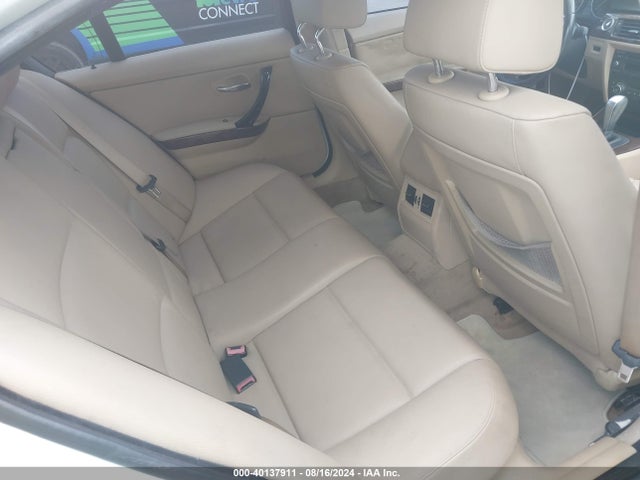 40137911 :رقم المزاد ، WBAPH77519NM31252 vin ، 2009 Bmw 328i مزاد بيع