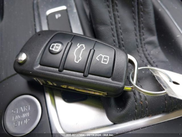 2018 AUDI A3 WAUB8GFF7J1048769 Photo 10