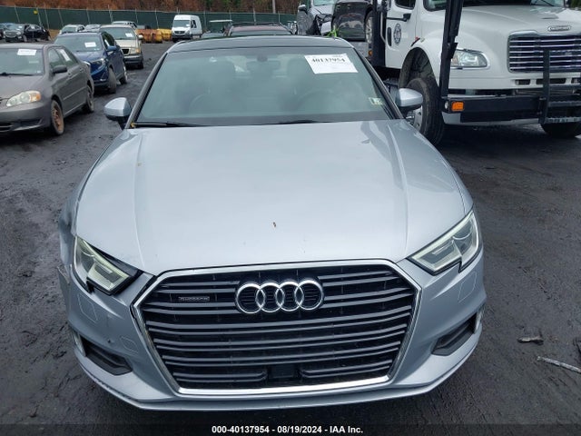 WAUB8GFF7J1048769 Audi A3 2.0t Premium/2.0t Tech Premium