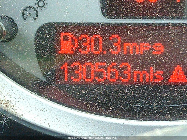 2010 MINI COOPER CLUBMAN WMWML3C50ATX51114 Photo 6