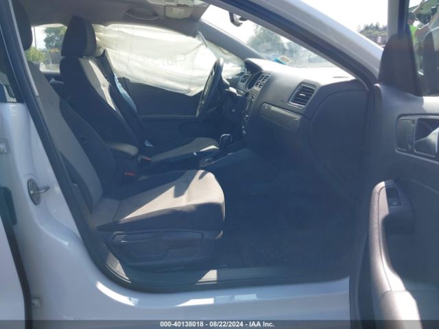 3VW2B7AJ0HM398092 Volkswagen Jetta 1.4t S