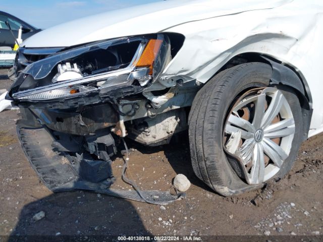 3VW2B7AJ0HM398092 Volkswagen Jetta 1.4t S