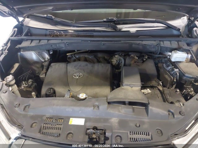 Toyota Highlander Xle 2019 5TDJZRFH2KS626936 Image 10