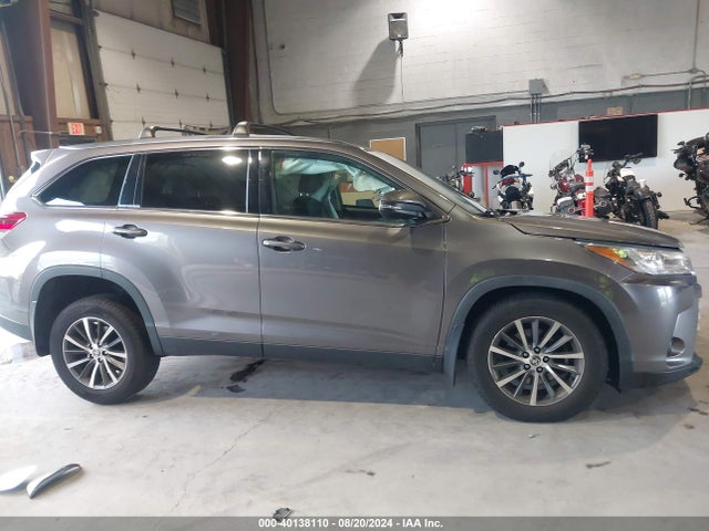 Toyota Highlander Xle 2019 5TDJZRFH2KS626936 Image 13