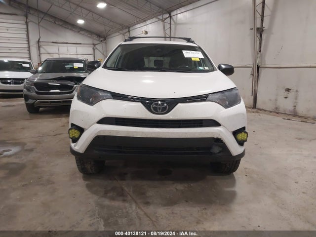 Toyota RAV4 LE 2017 2T3BFREV3HW625550 Image 12