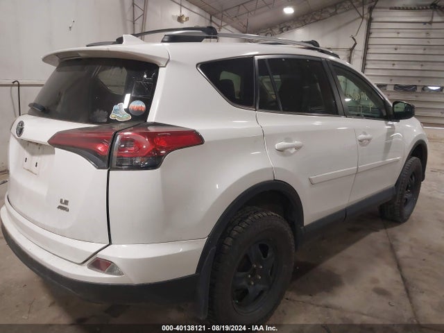 Toyota RAV4 LE 2017 2T3BFREV3HW625550 Image 4