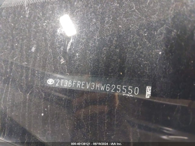Toyota RAV4 LE 2017 2T3BFREV3HW625550 Image 9