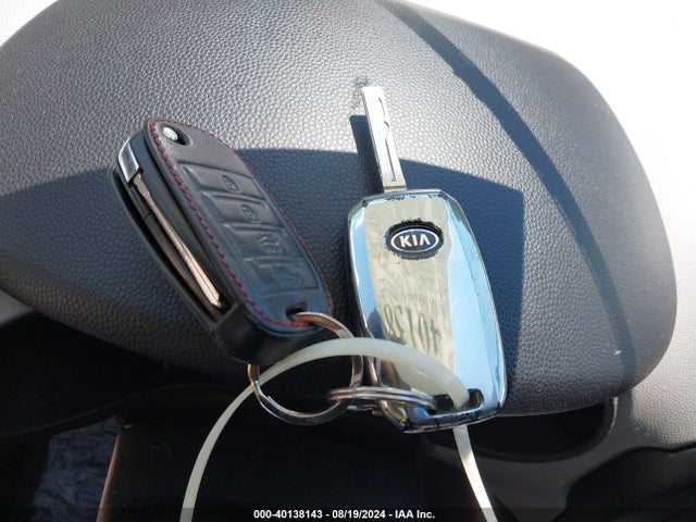 KIA Soul 2016 KNDJN2A26G7250538 Image 11