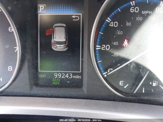 Toyota RAV4 LE 2017 JTMZFREVXHJ131411 Image 15