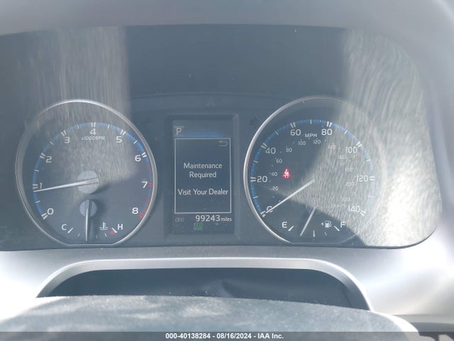 Toyota RAV4 LE 2017 JTMZFREVXHJ131411 Image 7