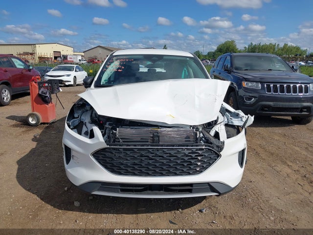 Ford ESCAPE SE 2022 1FMCU0G69NUB68971 Image 13
