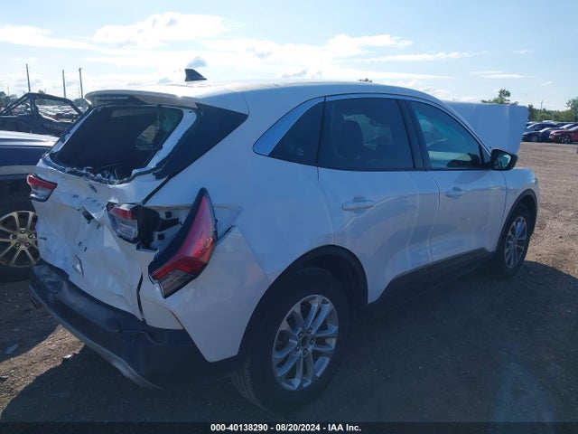 Ford ESCAPE SE 2022 1FMCU0G69NUB68971 Image 4