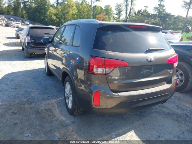 5XYKUDA76EG431010 KIA Sorento Ex V6