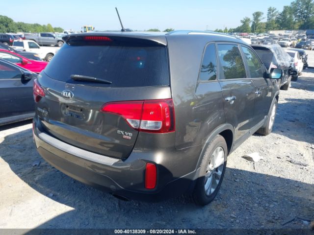 5XYKUDA76EG431010 KIA Sorento Ex V6