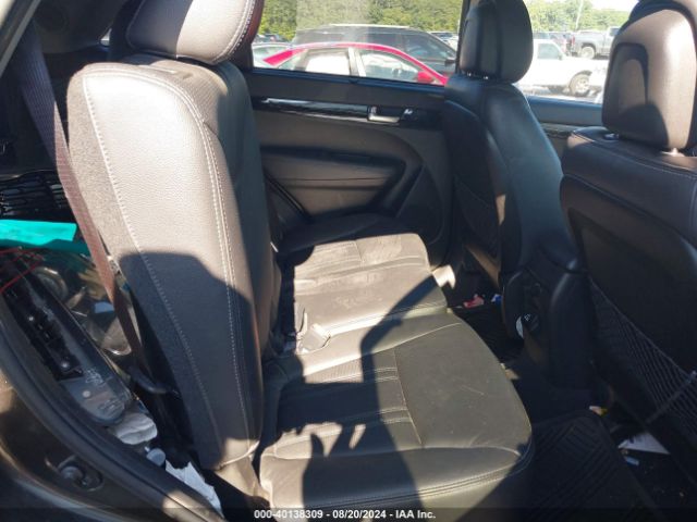 5XYKUDA76EG431010 KIA Sorento Ex V6