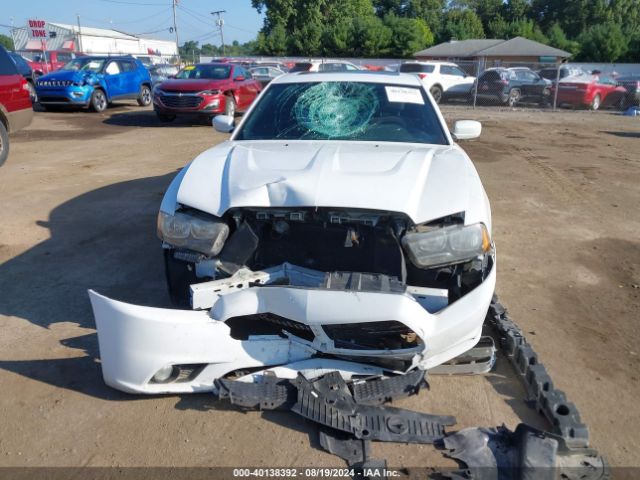 2C3CDXHG8EH262240 Dodge Charger Sxt