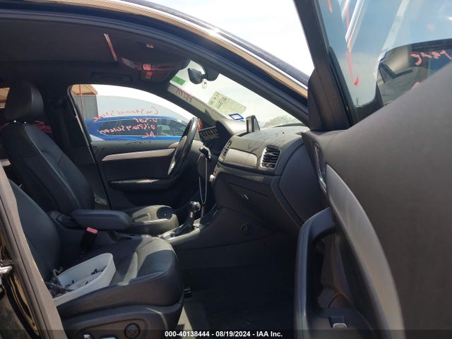 WA1BFCFS2GR009123 Audi Q3 2.0t Premium Plus