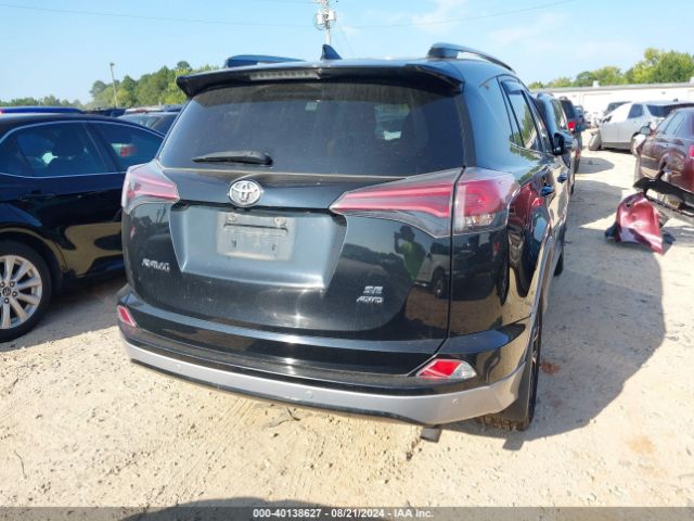 2T3JFREV5HW674096 Toyota RAV4 SE