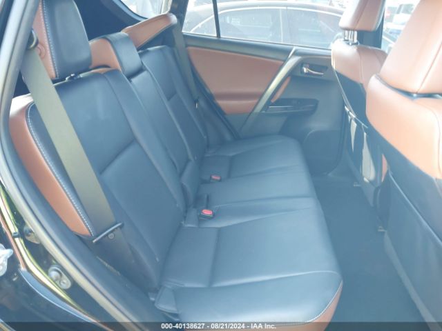 2T3JFREV5HW674096 Toyota RAV4 SE
