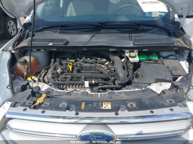 1FMCU0GD2JUA87173 Ford ESCAPE SE