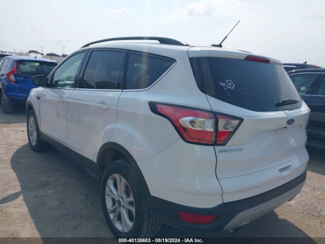 1FMCU0GD2JUA87173 Ford ESCAPE SE