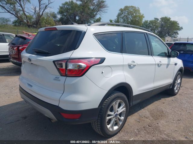 1FMCU0GD2JUA87173 Ford ESCAPE SE