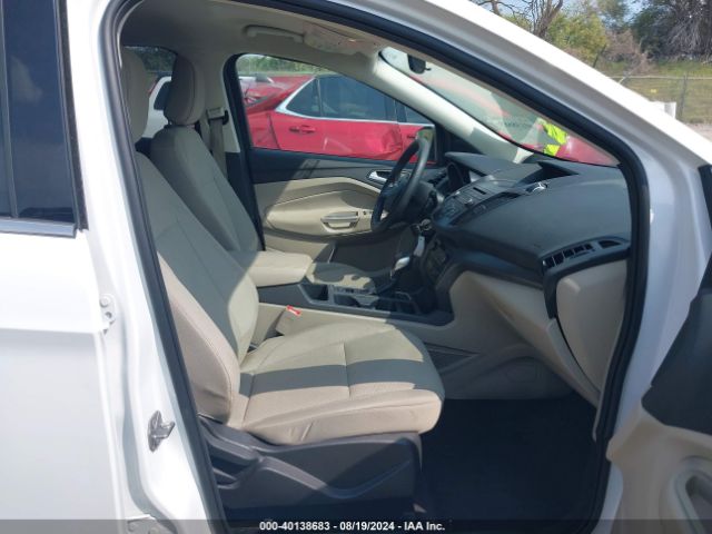 1FMCU0GD2JUA87173 Ford ESCAPE SE