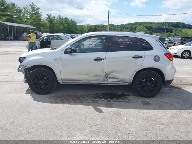 JA4AR3AU9KU021612 Mitsubishi Outlander Sport 2.0 Le