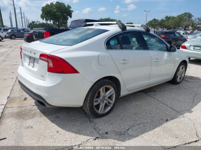 YV1612FS4E2274772 Volvo S60 T5