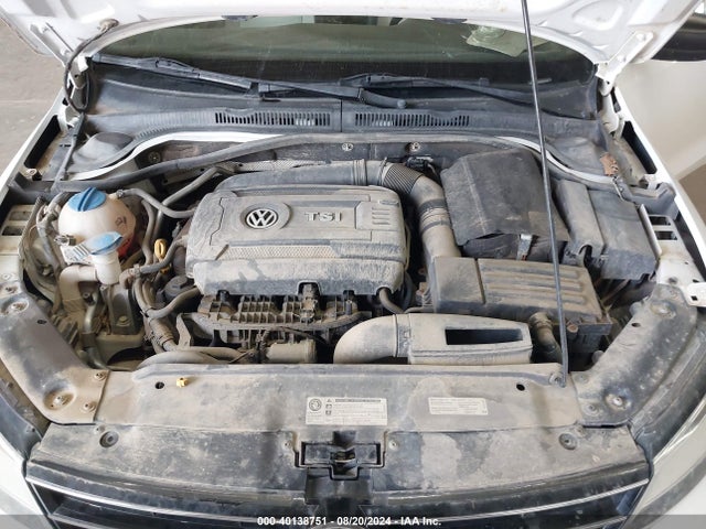 3VWD17AJ1FM405818 Volkswagen Jetta 1.8t Sport