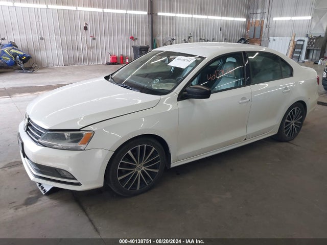 3VWD17AJ1FM405818 Volkswagen Jetta 1.8t Sport