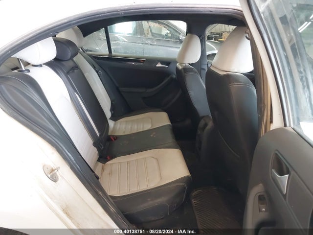 3VWD17AJ1FM405818 Volkswagen Jetta 1.8t Sport