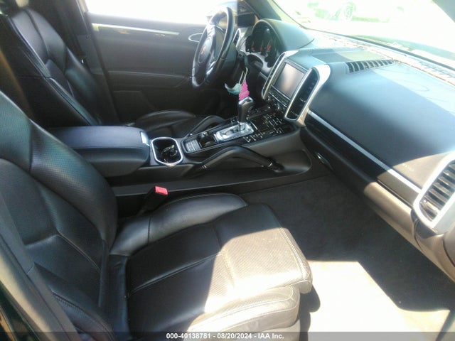 2011 PORSCHE CAYENNE WP1AA2A26BLA09301 Photo 4