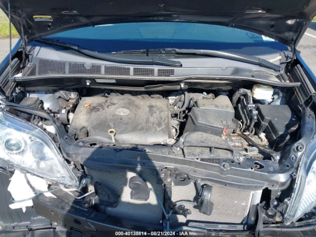 5TDKZ3DC2LS059752 Toyota SIENNA LE