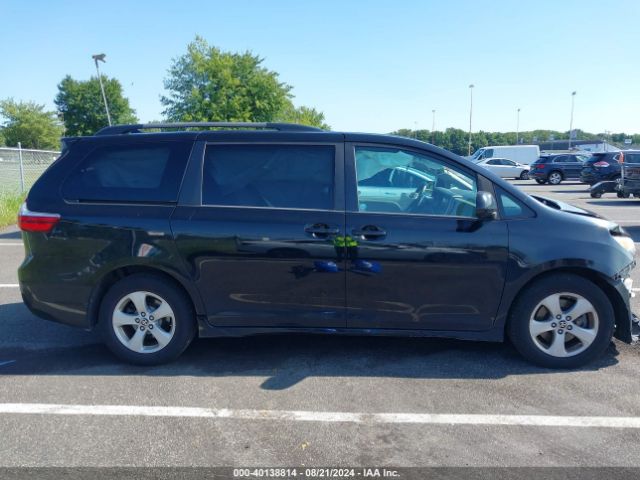 5TDKZ3DC2LS059752 Toyota SIENNA LE