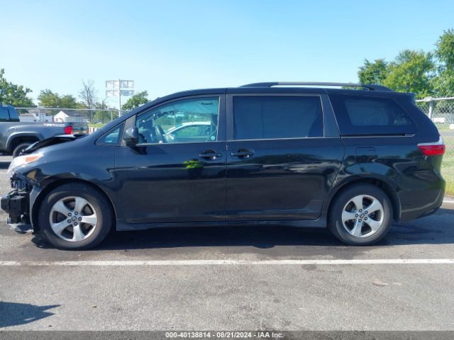 5TDKZ3DC2LS059752 Toyota SIENNA LE