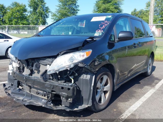 5TDKZ3DC2LS059752 Toyota SIENNA LE