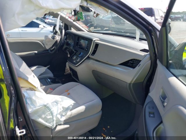 5TDKZ3DC2LS059752 Toyota SIENNA LE