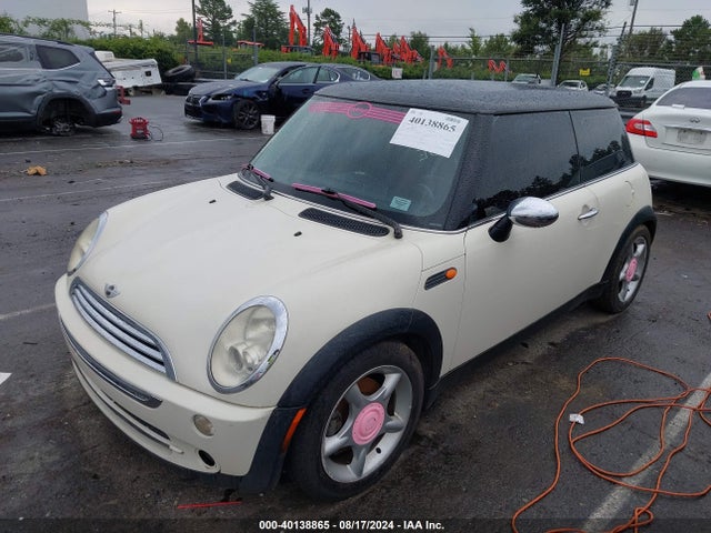 2005 MINI COOPER WMWRC334X5TJ65636 Photo 1
