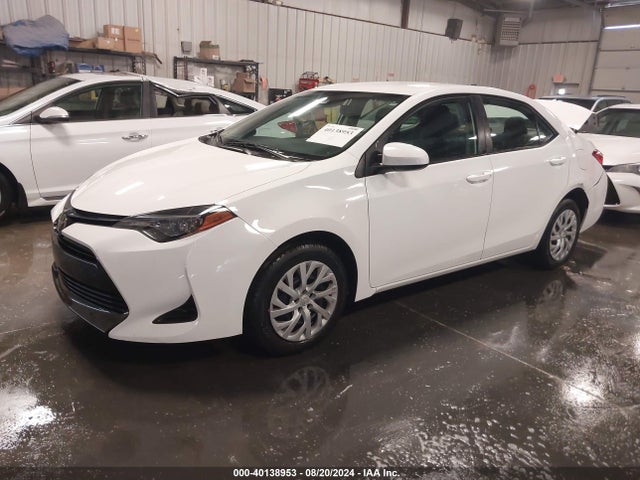 Toyota COROLLA LE 2019 5YFBURHE9KP895059 Image 2