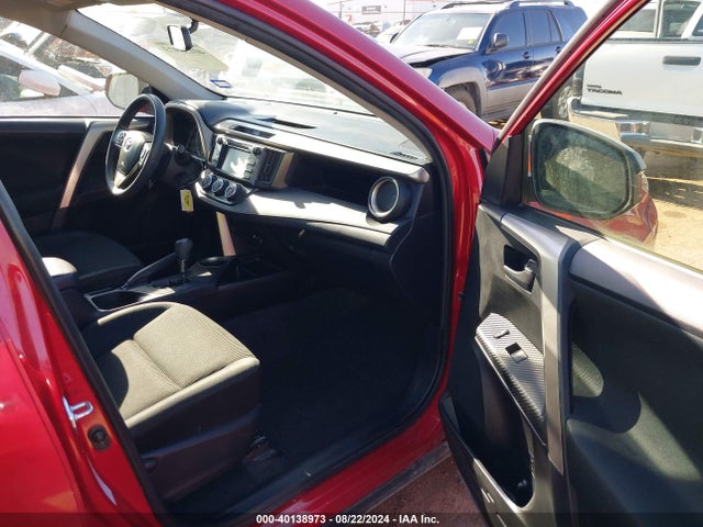 Toyota RAV4 LE 2015 JTMZFREV2FD074374 Image 5