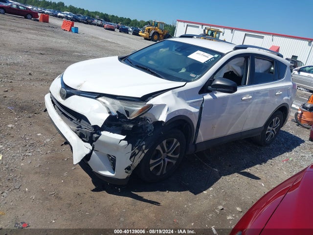 Toyota RAV4 LE 2018 JTMZFREV2JJ184075 Image 2