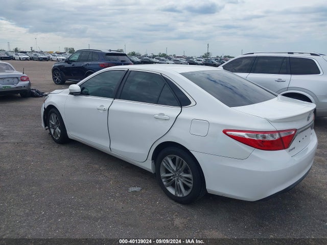 4T1BF1FK0GU152154 Toyota CAMRY SE