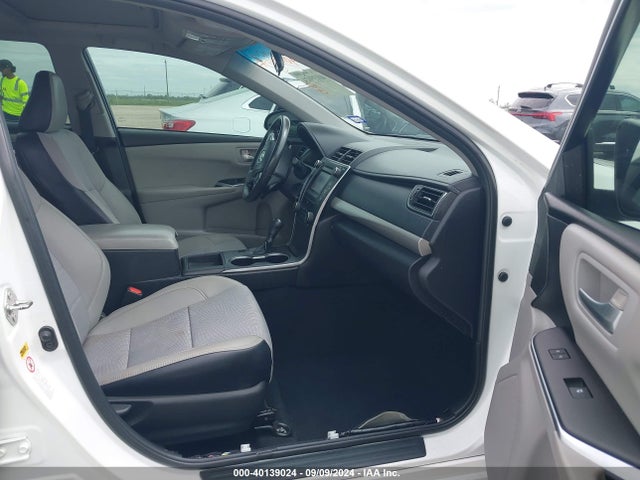 4T1BF1FK0GU152154 Toyota CAMRY SE