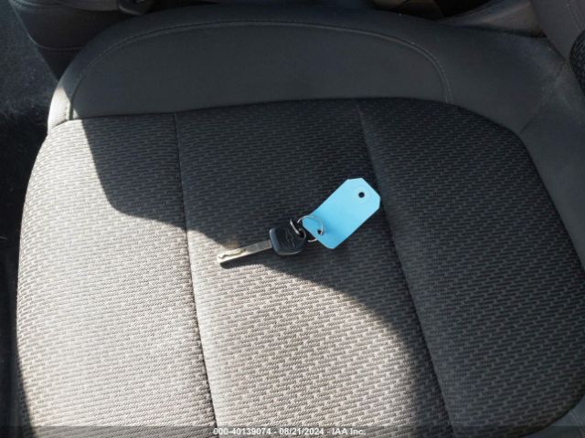 3GCPYBEH6KG175854 Chevrolet Silverado 1500 Custom