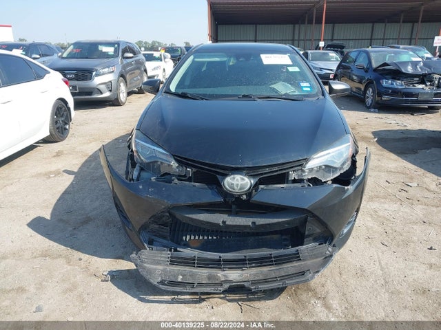 Toyota COROLLA LE 2018 5YFBURHE5JP847184 Image 12