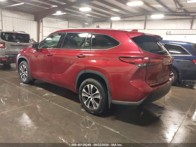 Toyota Highlander Xle 2021 5TDHZRBH1MS544025 Image 3