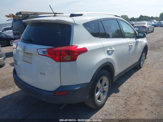Toyota Rav4 Xle 2014 JTMWFREV1EJ001645 Image 4
